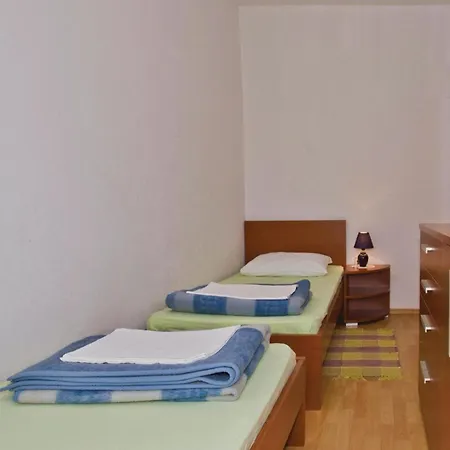 Апартаменты In With House Sea View *