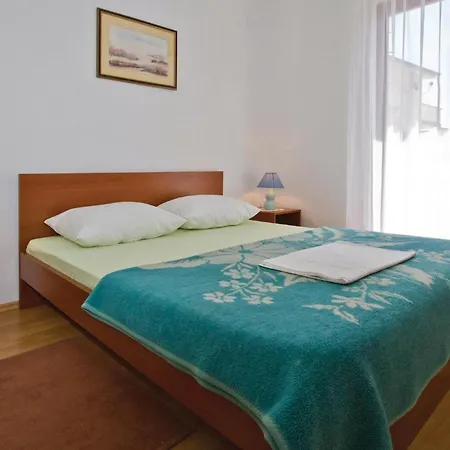 Апартаменты In With House Sea View Привлака